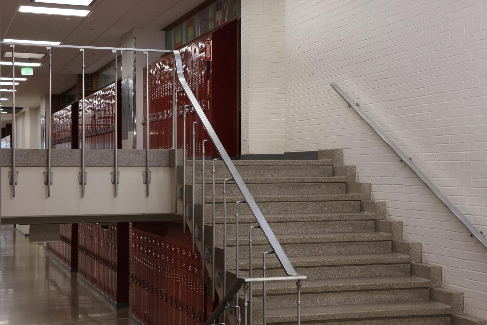 ‘A world of difference’: Teachers, parents increasingly back cell phone bans in Michigan schools